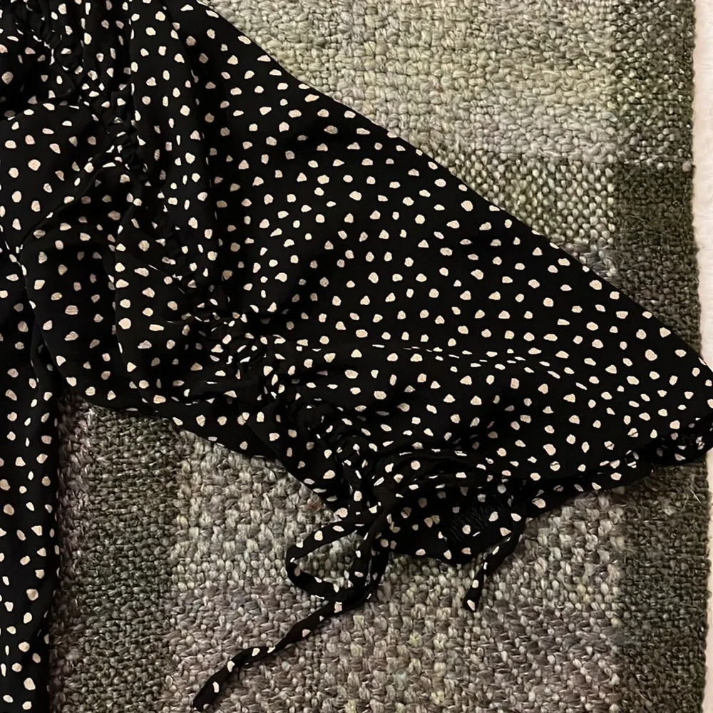 Laundry by Shelli Segal blouse‎